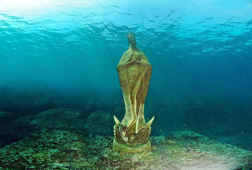 La Virgen de los mares - La Roqueta Acapulco